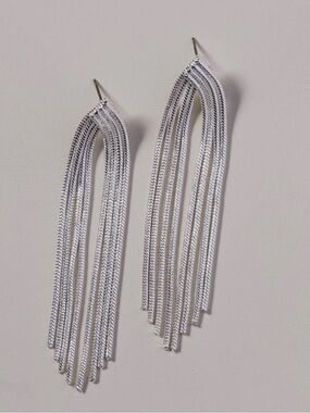 SILVER WATERFALL CHAIN EARRINGS